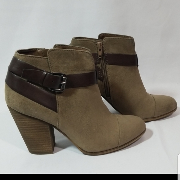 Carlos Santana Shoes - Carlos Santana Ankle Boots Size 7 1/2